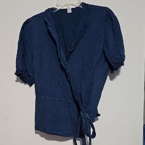 Old Navy Denim Women's Wrap Top Sz Large Ruffle Detail Puff Sleeves